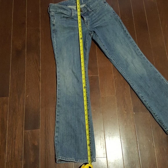 Gap curvy jeans. Never worn. - Picture 4 of 8